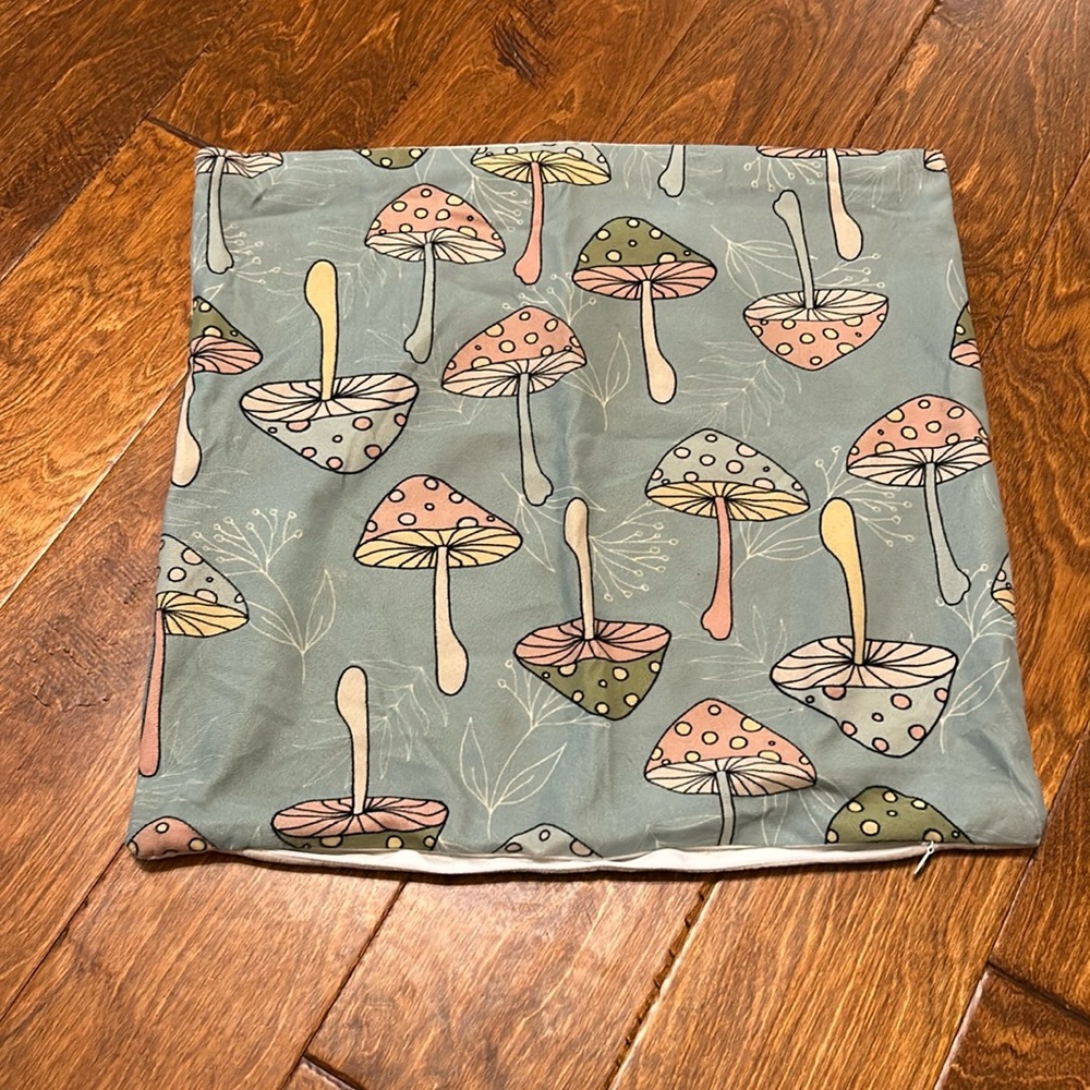 Mushroom pillow cover